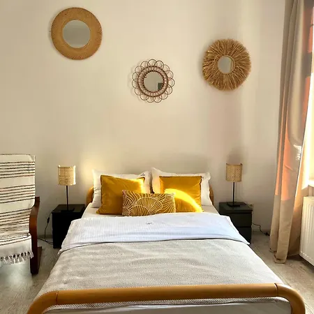 Agapella - Goyki 300 M From The Beach, Free Parking 아파트 소포트