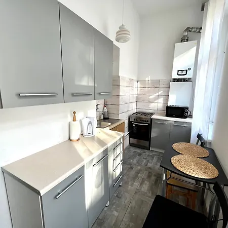 Agapella - Goyki 300 M From The Beach, Free Parking 아파트 소포트